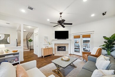 1915 Bradshaw St, Houston, TX 77008 - photo 7