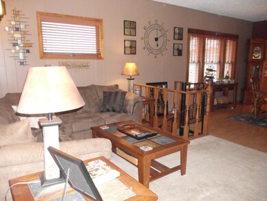Living room v 1