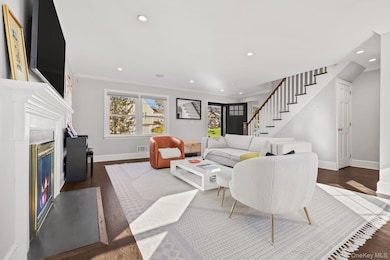 112 Clarence Rd, Scarsdale, NY 10583 - photo 4