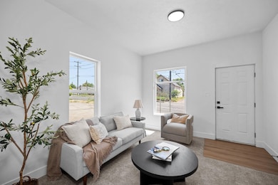 1608 W Maxwell Ave, Spokane, WA 99201 - photo 2