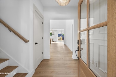 08-730 Deery St01