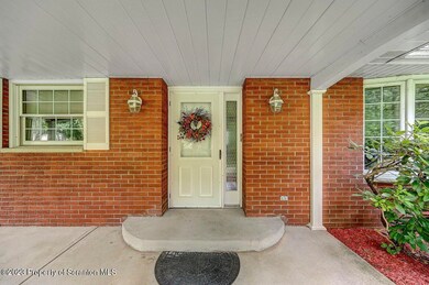 780 Griffin Rd, Roaring Brook Township, PA 18444 - photo 6