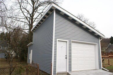 2442 S 5th St unit 2448, Allentown, PA 18103 - photo 3