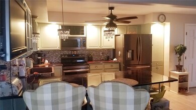 Custom Eat in Kitchen
