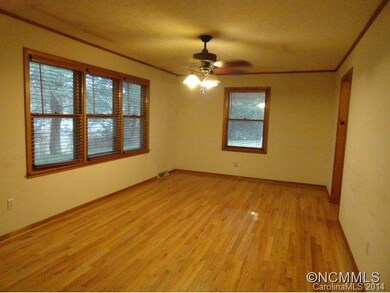 2921 W Us Highway 19e, Burnsville, NC 28714 - photo 3