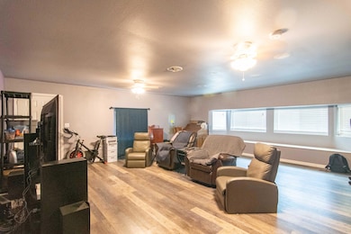 123 Allman Way, Grants Pass, OR 97526 - photo 3