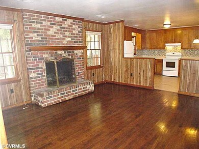 Den/Family/Great Room - Family room is open to kit