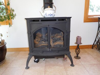 15 Meadow St, Manchester, NH 03103 - photo 3