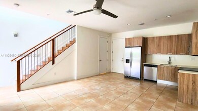 460 NE 35th Ct unit 5, Oakland Park, FL 33334 - photo 3