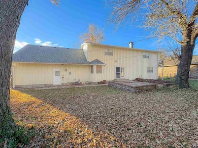 2217 El Camino St, Ponca City, OK 74604 - photo 3