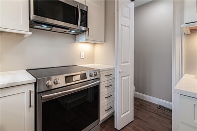 735 Willett Ave unit 506, Riverside, RI 02915 - photo 4