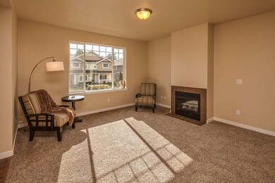 336 Tremont Ave, Bellingham, WA 98226 - photo 2