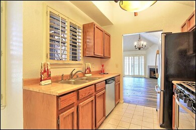 1830 Chris Scott Dr, El Paso, TX 79936 - photo 5