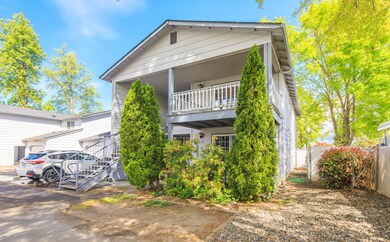 514 Village Dr unit 6, Central Point, OR 97502 - photo 2