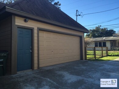 109 Elm Hill Ct, San Marcos, TX 78666 - photo 4