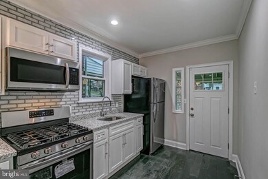 3806 Colborne Rd, Baltimore, MD 21229 - photo 4