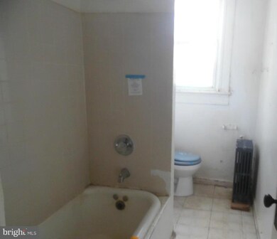 3209 Chesterfield Ave, Baltimore, MD 21213 - photo 7