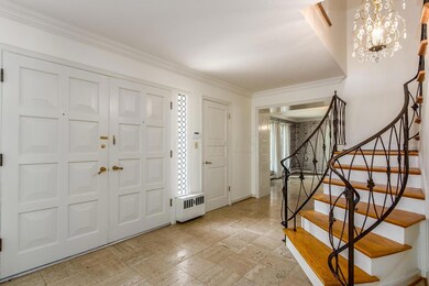 Foyer 2