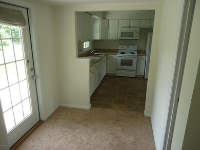 405 Greenbriar Dr, Jacksonville, NC 28546 - photo 7