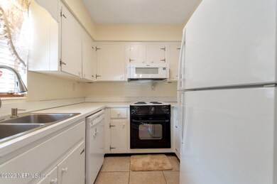 4390 Herschel St unit 5, Jacksonville, FL 32210 - photo 6