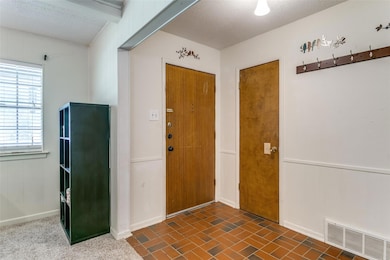 921 Circle Ln, Bedford, TX 76022 - photo 4