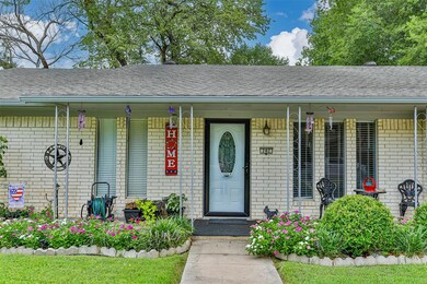 202 Fairfield St, Gainesville, TX 76240 - photo 3