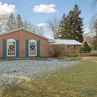2009 Greendale Ave, Findlay, OH 45840 - photo 2