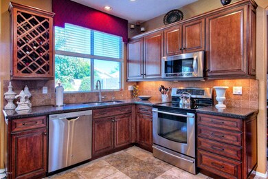 1302WWinchesterWay007