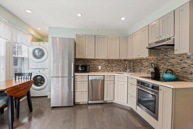 9 Conwell St unit 1, Provincetown, MA 02657 - photo 6