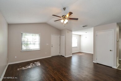 4148 Davie Ct, Jacksonville, FL 32210 - photo 5