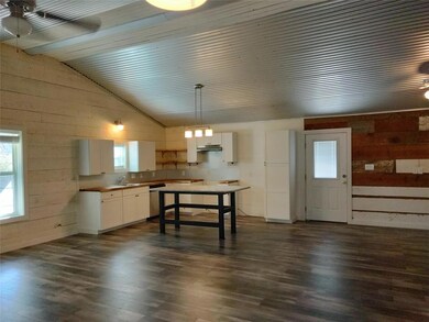 616 W 7th St, Bonham, TX 75418 - photo 4