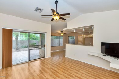 8423 W Berkeley Rd-large-004-21-Main Liv