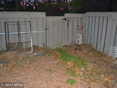 20511 Strath Haven Dr, Montgomery Village, MD 20886 - photo 5