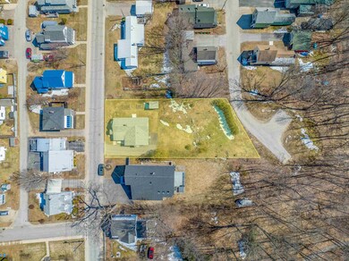 25 School St, Lincoln, NH 03251 - photo 7