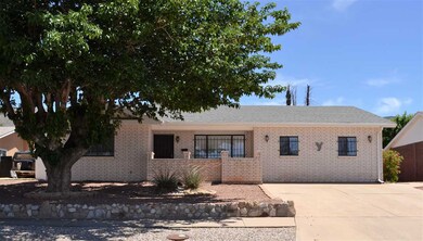1822 Crescent Dr, Alamogordo, NM 88310 - photo 2