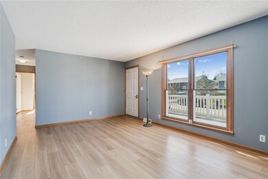 323 Norwick Rd SW, Cedar Rapids, IA 52404 - photo 7