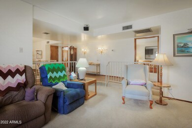 14233NCanterburyDr006