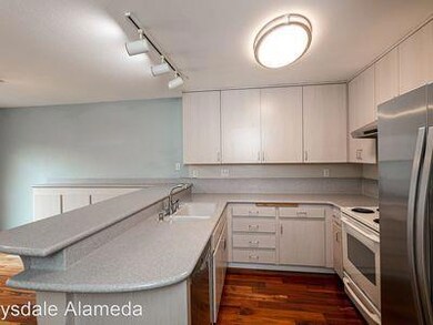 1017 Kingston Ln, Alameda, CA 94502 - photo 4