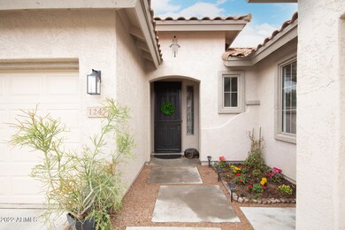 1247 E Nightingale Ln, Gilbert, AZ 85298 - photo 5