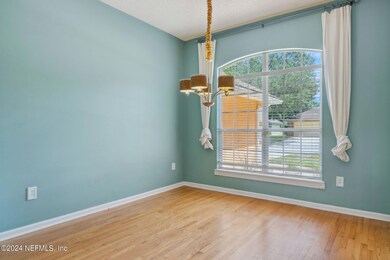 9-web-or-mls-1570 Walnut Creek Dr-9