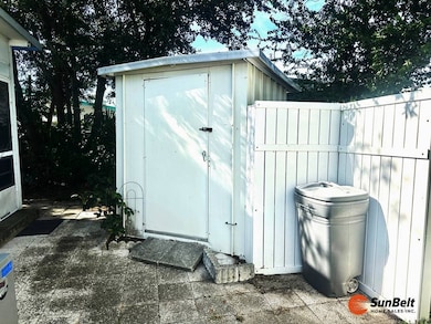 561 E Burleigh Blvd unit Lot 56, Tavares, FL 32778 - photo 2