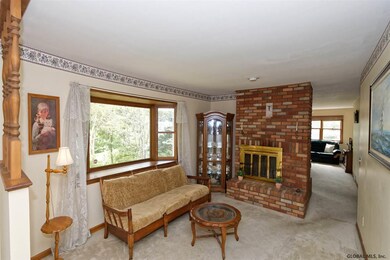 23 McDonald Ln, Rensselaer, NY 12144 - photo 3