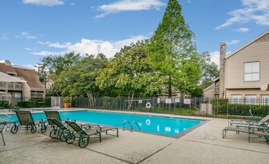 2100 Tanglewilde St unit 402, Houston, TX 77063 - photo 2