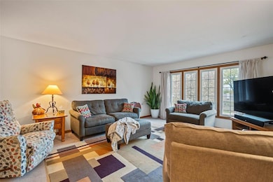 1506 W 14th St S, Newton, IA 50208 - photo 4