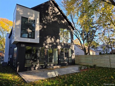 1833 N Washington Ave, Royal Oak, MI 48073 - photo 4