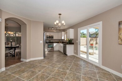 3019 S 92nd Cir Mesa AZ 85212-large-010-
