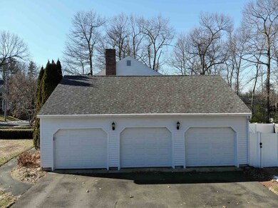 16 Cameron Dr, Nashua, NH 03062 - photo 5