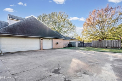 5085 Windy Ridge Dr, Southaven, MS 38671 - photo 3