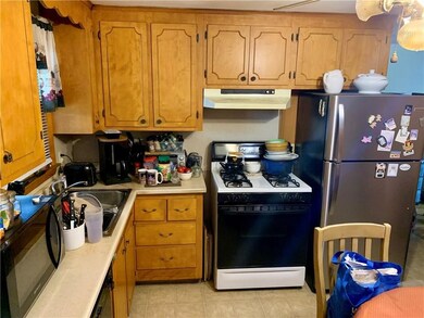 14 Belcrest Rd, Cranston, RI 02920 - photo 6