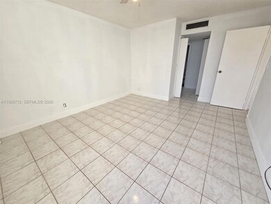 3301 N Country Club Dr unit 803, Miami, FL 33180 - photo 5
